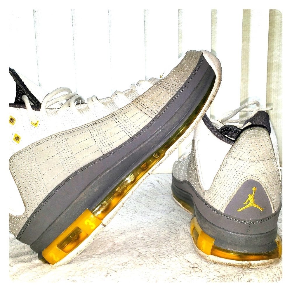 Mens Michael Jordan Retros